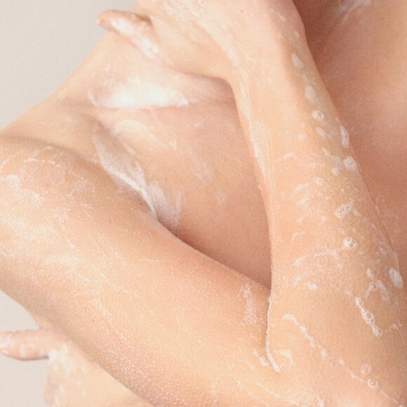 La Perla Soothing Bath & Shower Gel - RARE FIND! - Picture 4 of 5